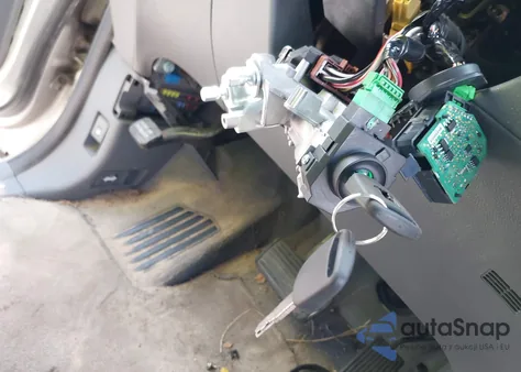 2005 Honda Odyssey Lx from USA, damaged, VIN 5FNRL38295B038177